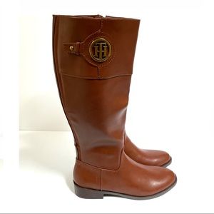 NEW Tommy Hilfiger 8 Inezza Tall Riding Boots Medium Brown Round Toe Retail $129